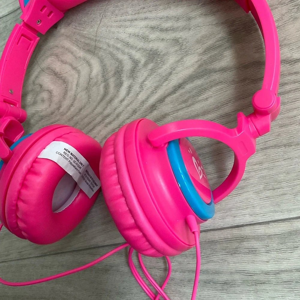 Brand New Justice Hot Pink Cat Ear Headphones with case